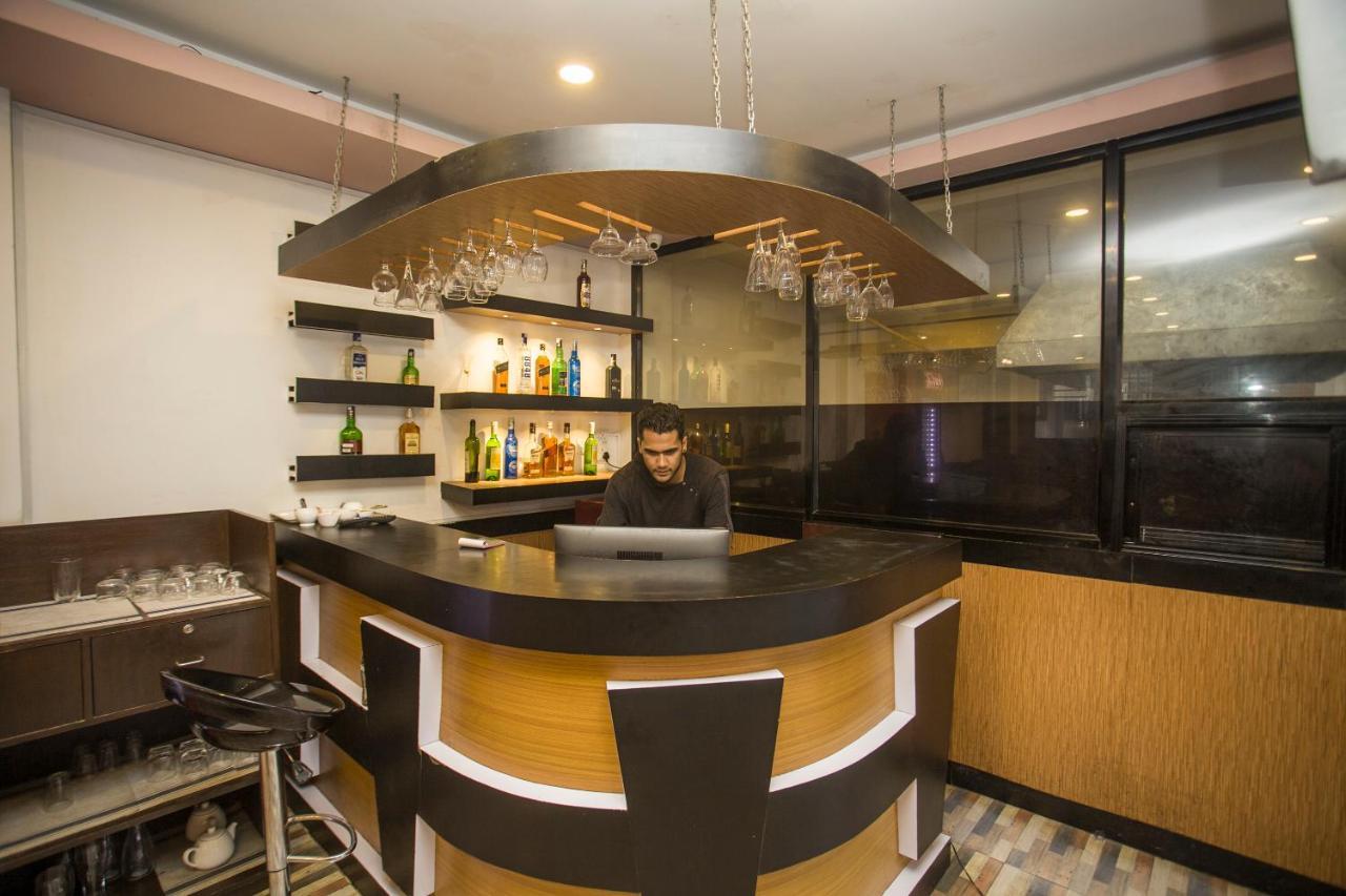 Oyo 104 Hotel Baltic Inn Kathmandu Luaran gambar
